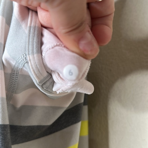 Lululemon Racerback Woman's Power Y Tank Top Shirt Striped Yellow Sz 6 - Picture 4 of 5